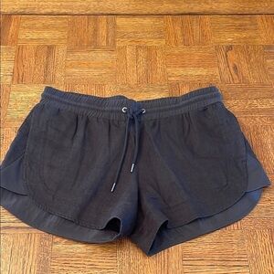 Athleta Linen blend charcoal Black Athletic Shorts  Elastic Waist size 6